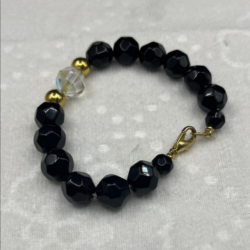 47 Elegant Black and Gold Beaded Bracelet